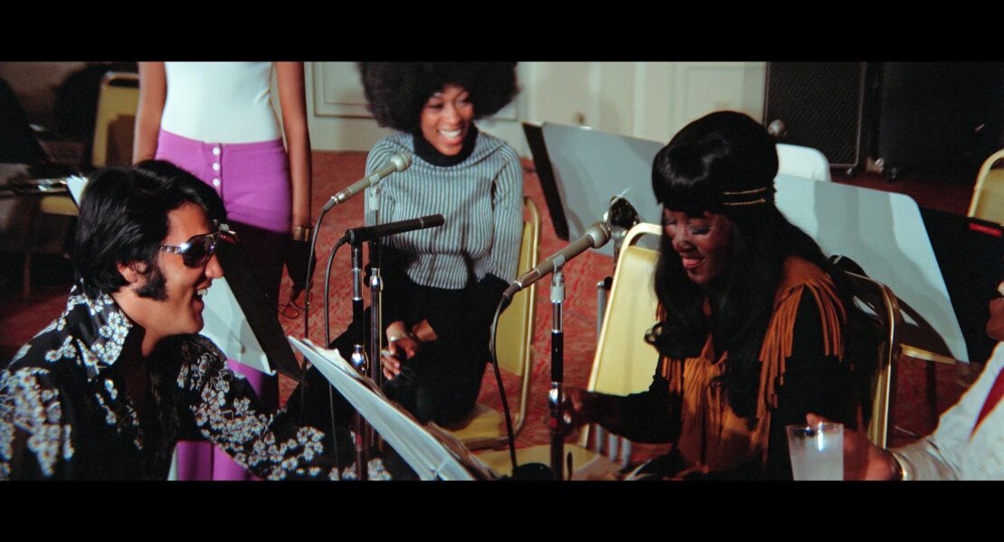 epic-elvis-presley-in-concert