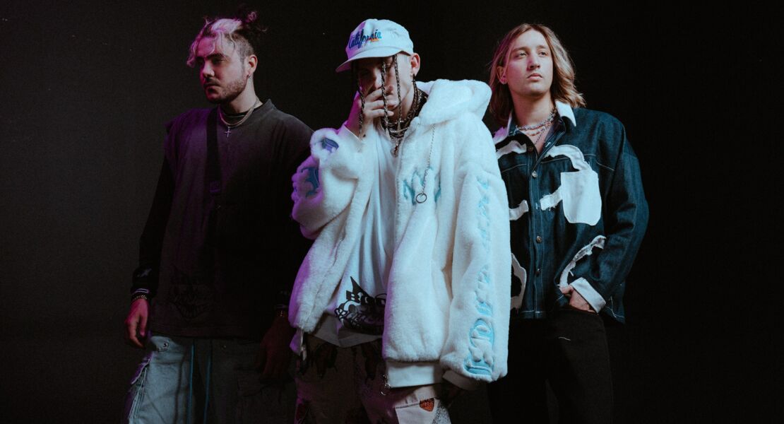 chase-atlantic-lost-in-heaven