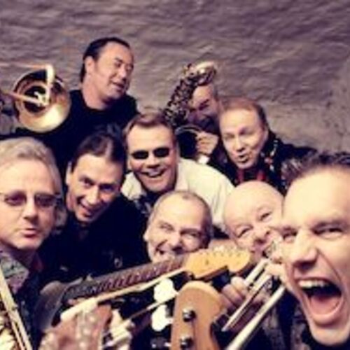 dr-mablues-the-detail-horns