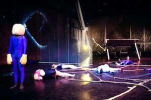 OH, A VISITOR - Mit Kinderbetreuung