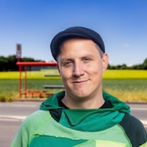 sebastian-23-mit-zusammenhaltestelle